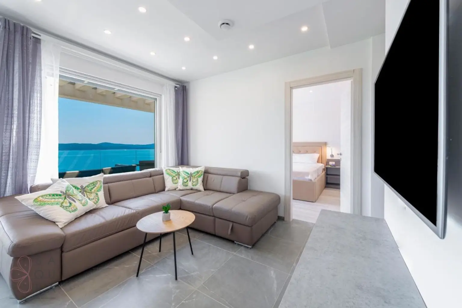 Mediterraner Rückzugsort mit Meerblick – Neubauvilla bei Dubrovnik