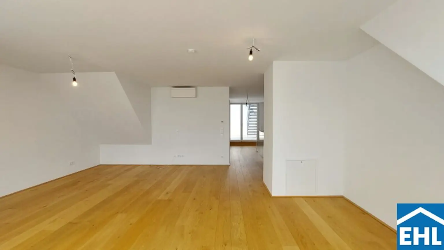 Traumhafte 3-Zimmer-Maisonette im Dachgeschoss mit Dachterrasse im Servitenviertel - U4 Nähe!