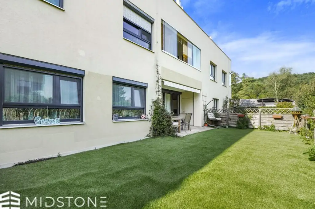 *Sonnige Gartenwohnung in ruhiger Lage* Komfortables Wohnen mit Terrasse und Garage