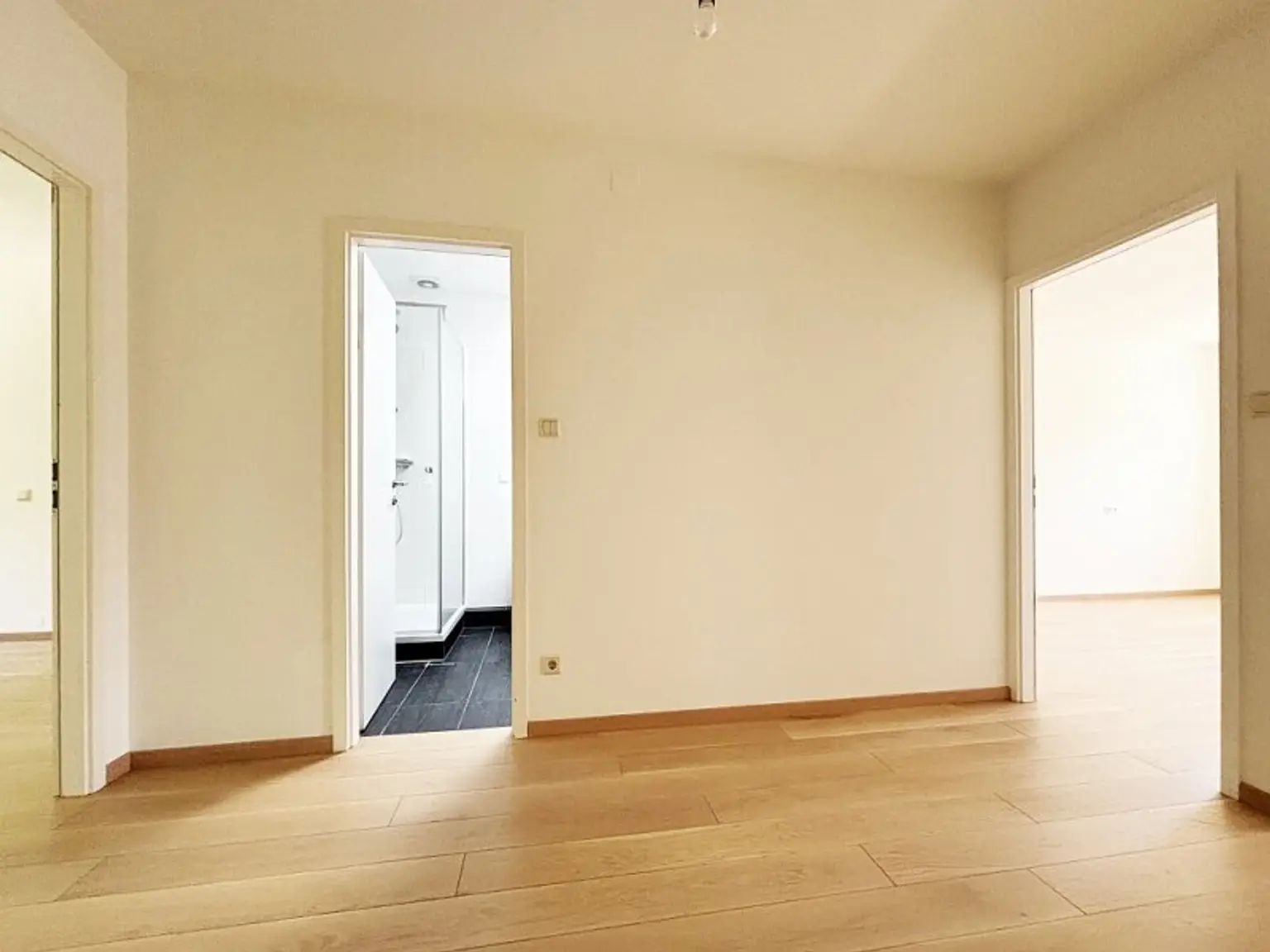 Ruhe-Oase in Mauer! Sonniges Reihenhaus mit 6 Zimmern, Garten und Garage!