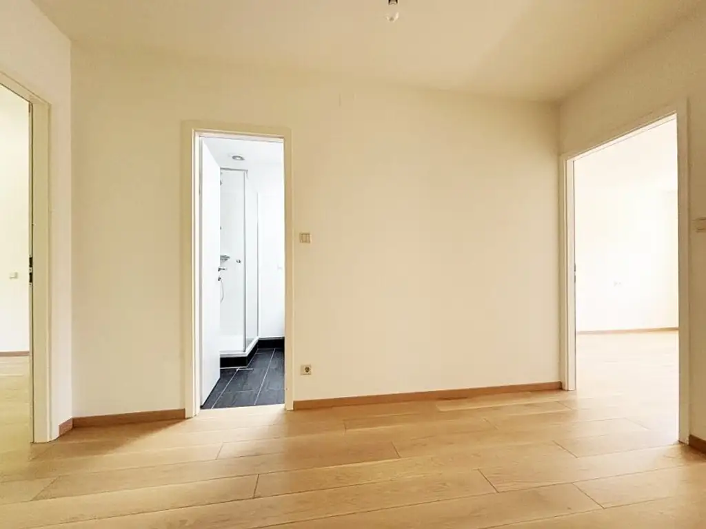 Ruhe-Oase in Mauer! Sonniges Reihenhaus mit 6 Zimmern, Garten und Garage!