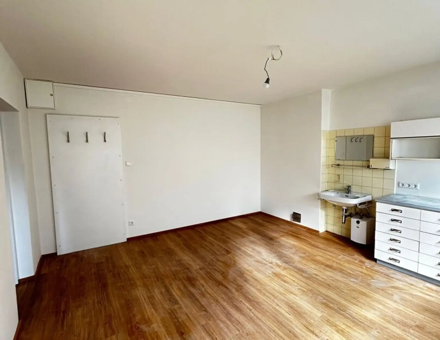 Flexible Büro-/Praxisfläche Nähe Plainstraße zu vermieten
