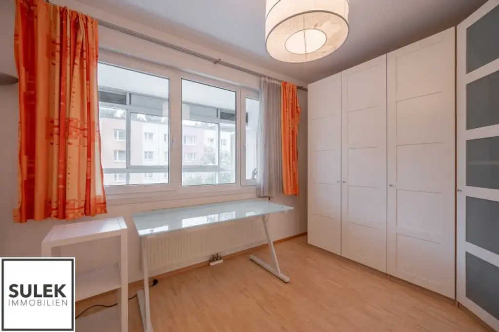 Gut geschnittene 4-Zimmer-Neubauwohnung mit großer Loggia - teilmöbliert - sofort beziehbar!