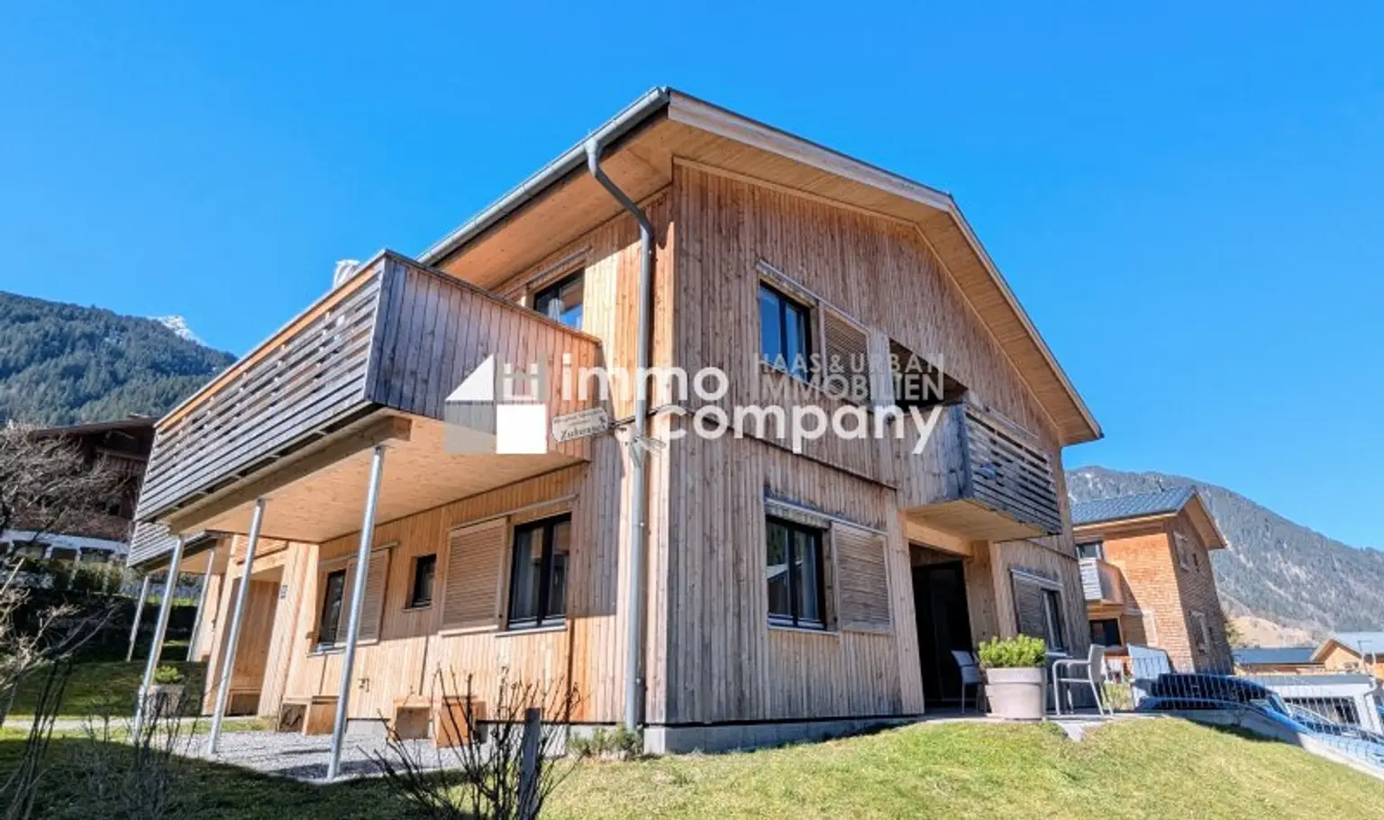 TOP INVESTITION im Ski- und Wandergebiet Montafon, neuwertige Chalet-Wohnung mit guter Rendite
