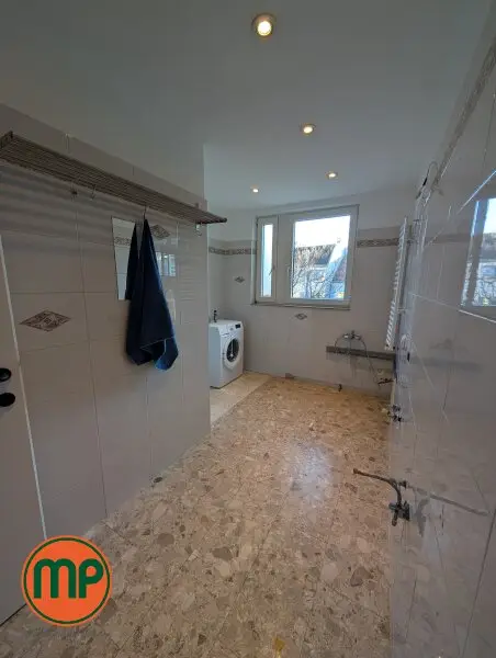 Großzügige Eigentumswohnung mit Parkett – Top City-Anbindung mit U1