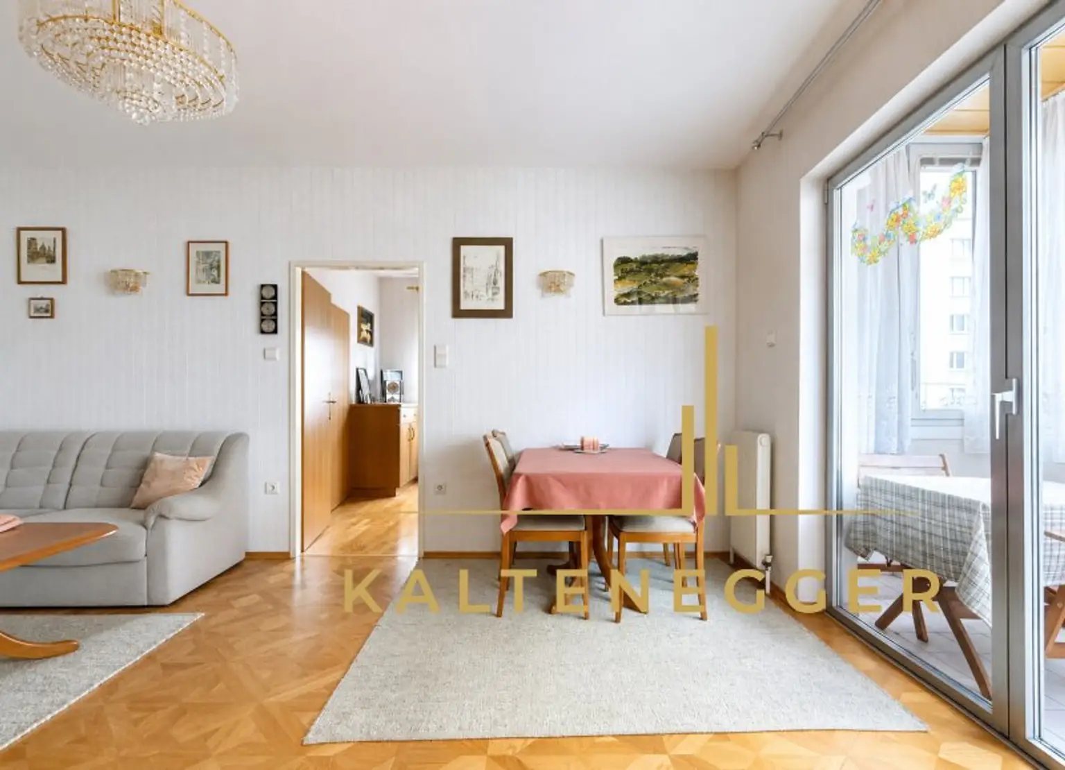 Wohnzimmer 19,56 m²