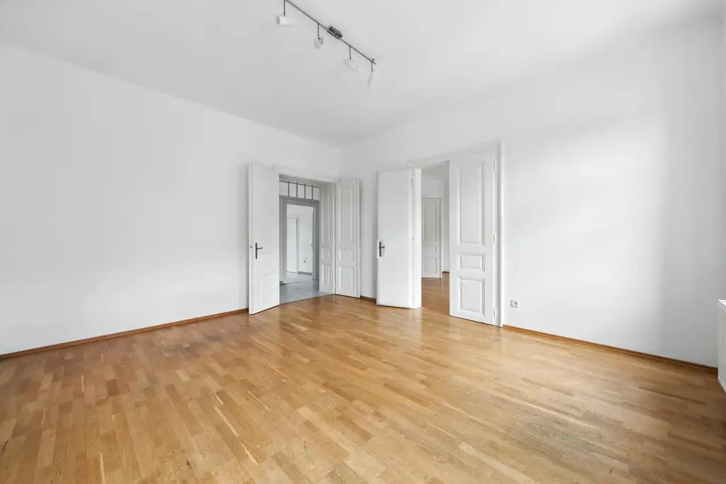 Stilvolle Altbauwohnung im Zentrum – 89 m² mit Charme der Jahrhundertwende
