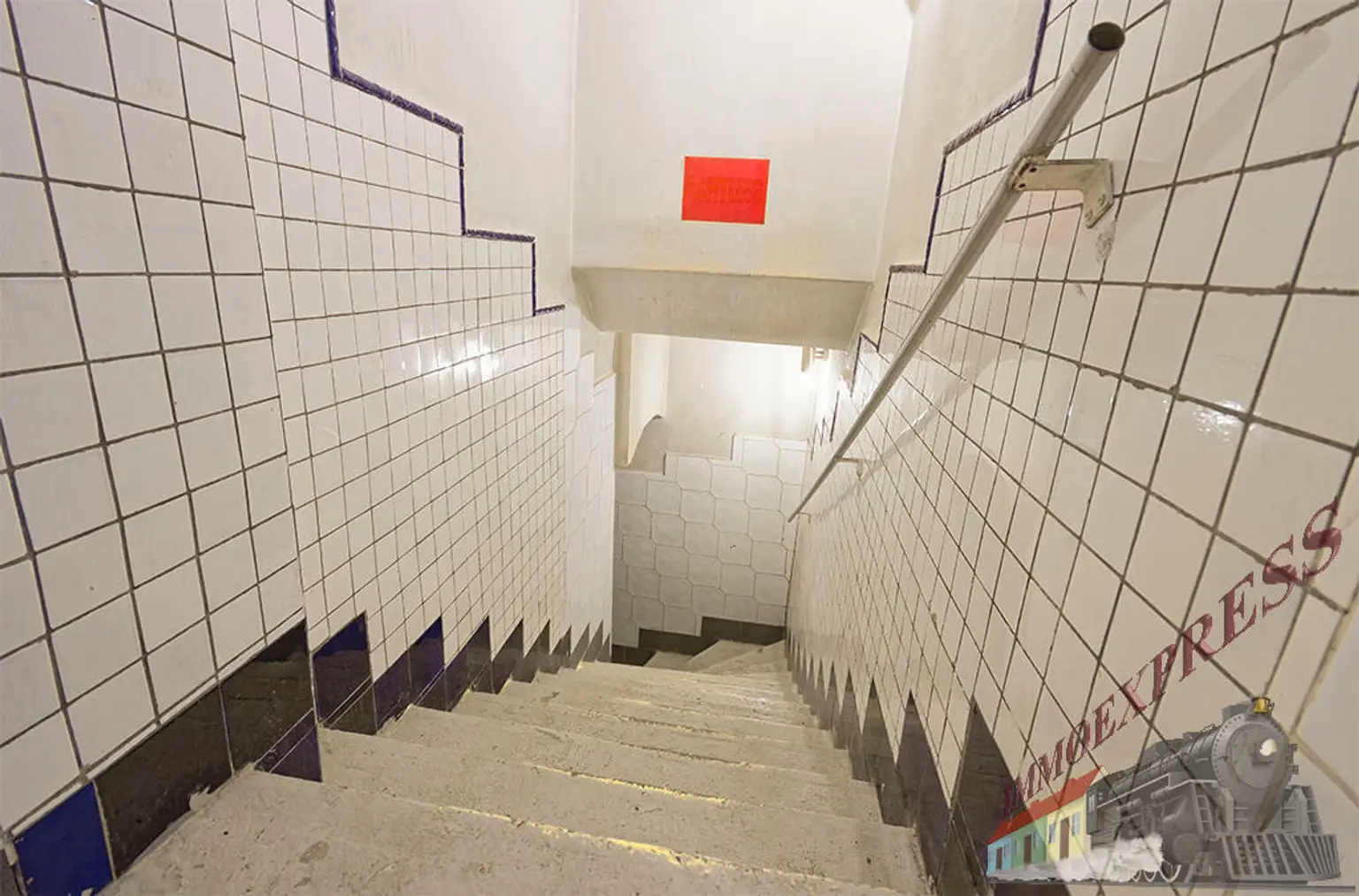 HERZGASSE nahe Quellenstraße  =  Geschäftslokal nur für LAGERZWECKE