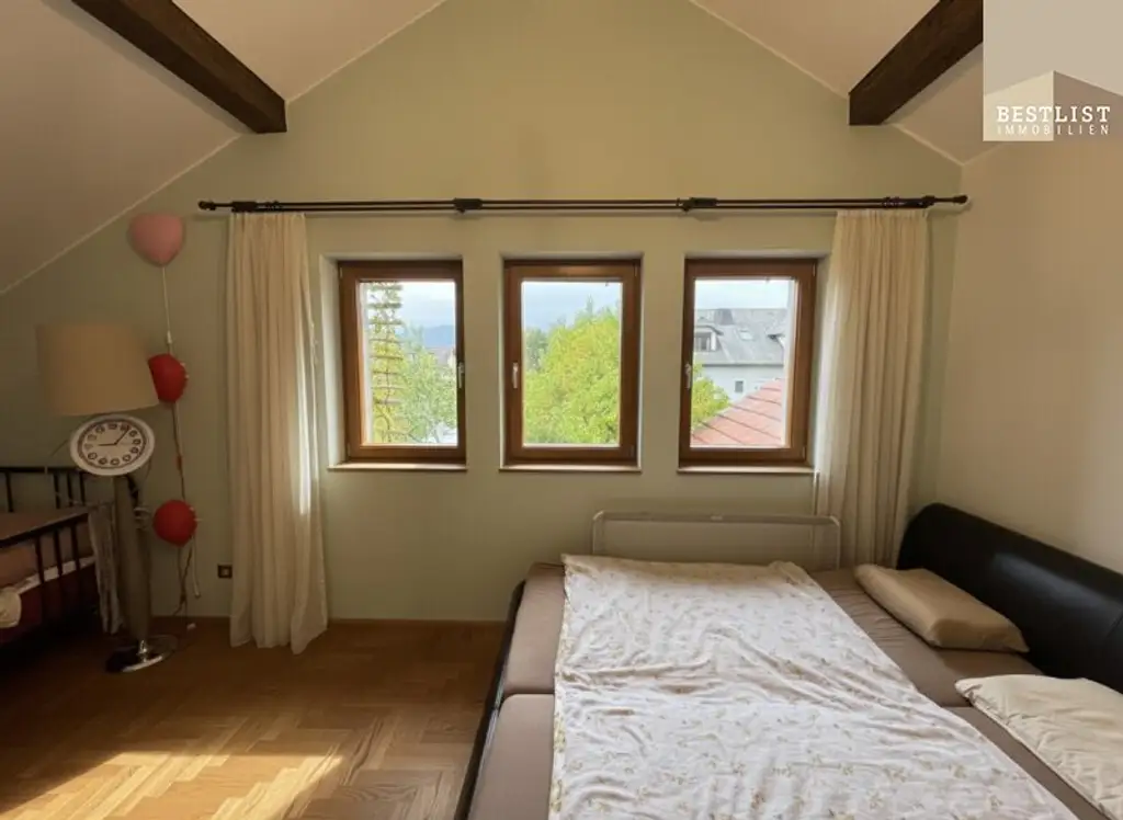 Aigen: Traumhaus mit Garten & Solaranlage
