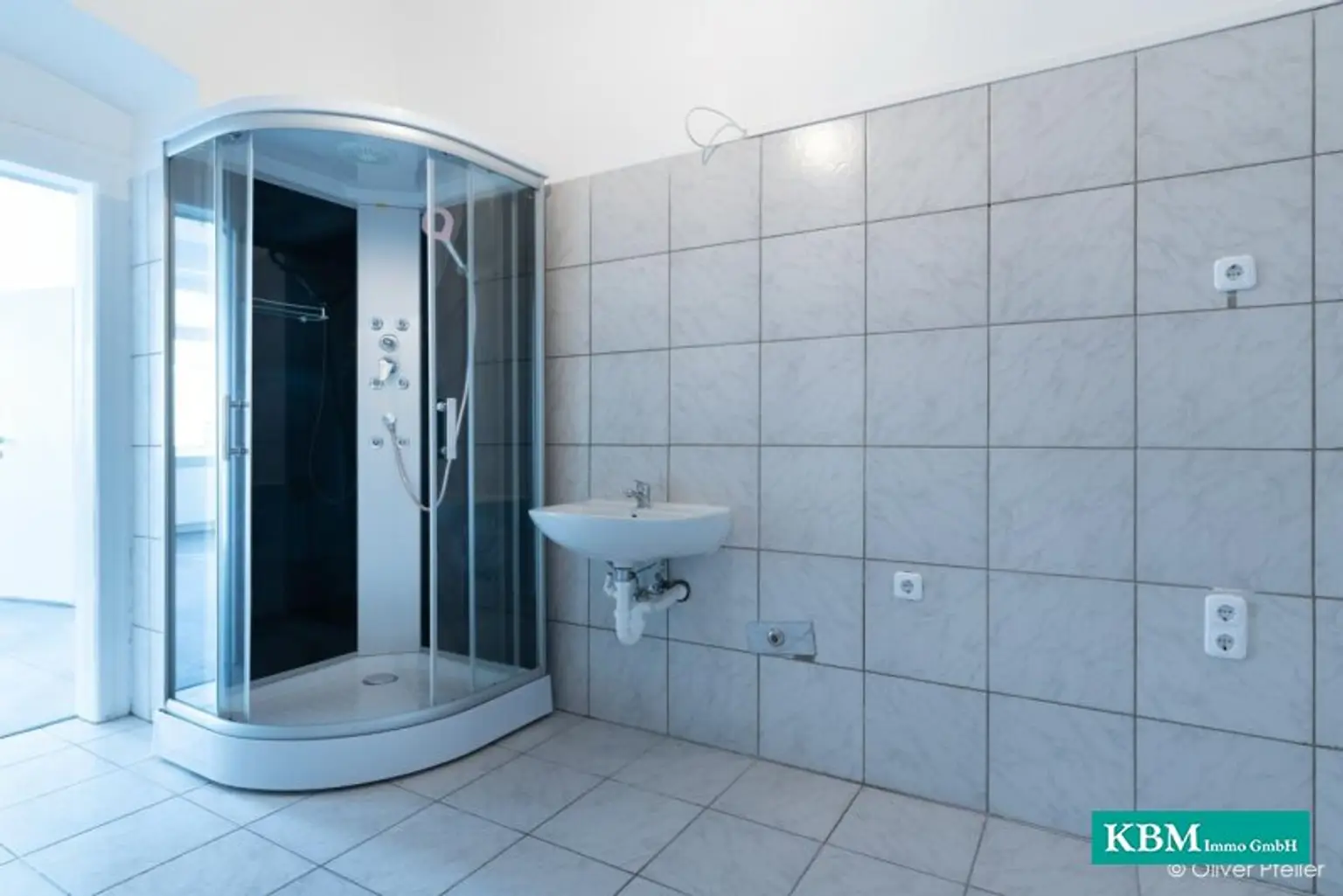 Charmante Altbauwohnung in Toplage – 2-Zimmer-Wohntraum mit Stil und Helligkeit