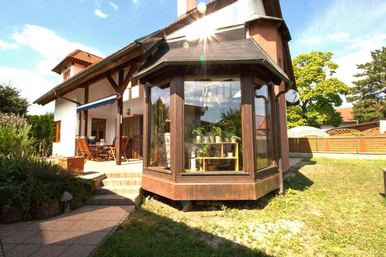 "Architektenhaus: Wohnen & Arbeiten"