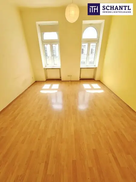 Ein Zuhause, das nach Ihrer Handschrift verlangt! Entzückende Altbauwohnung mit Sanierungsbedarf + Traumhaft schönes Haus + Perfekte Infrastruktur und Anbindung! Jetzt zugreifen!