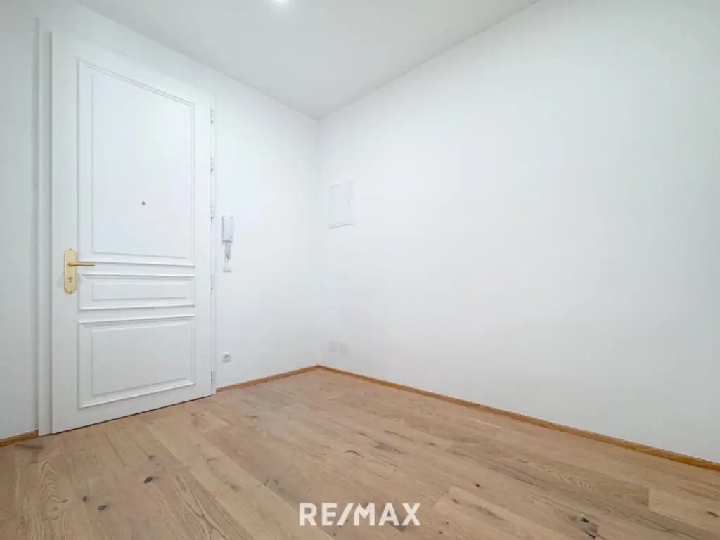 Charmante 2 Zimmer Stilaltbauwohnung nahe Brunnenmarkt