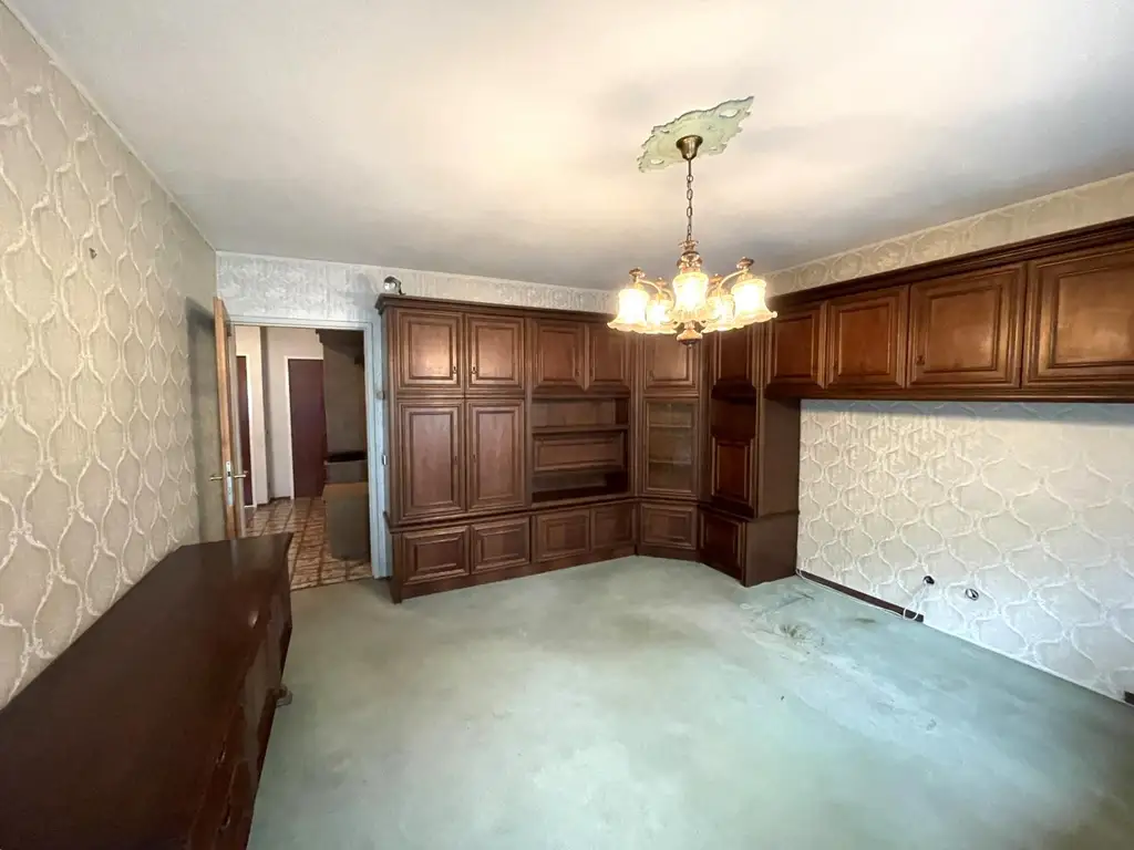 3-Zimmer-Loggia-Wohnung in U1-Nähe