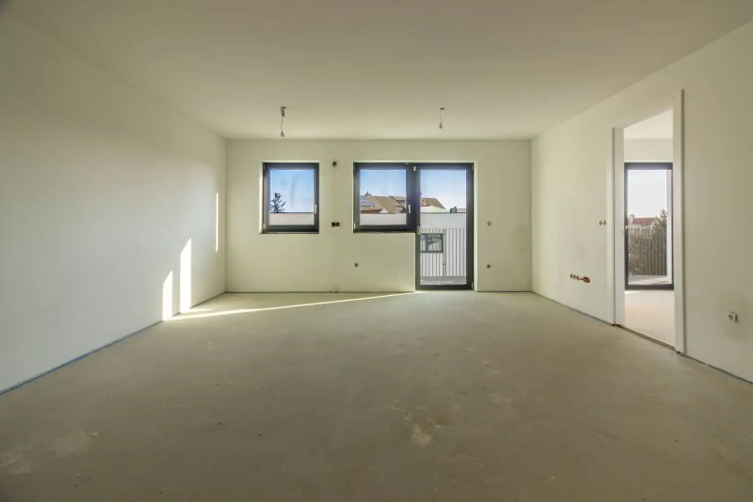 Sonnenstrahlen am Balkon - Erstbezug in Kleinhöflein