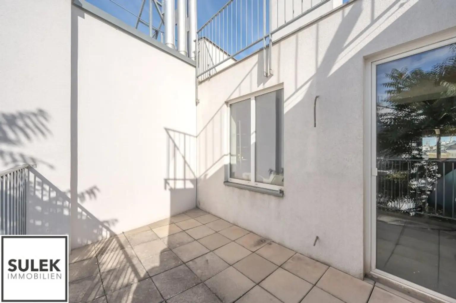Wohntraum realisieren: DG-Maisonettewohnung mit Balkon & Terrasse in der Florianigasse!