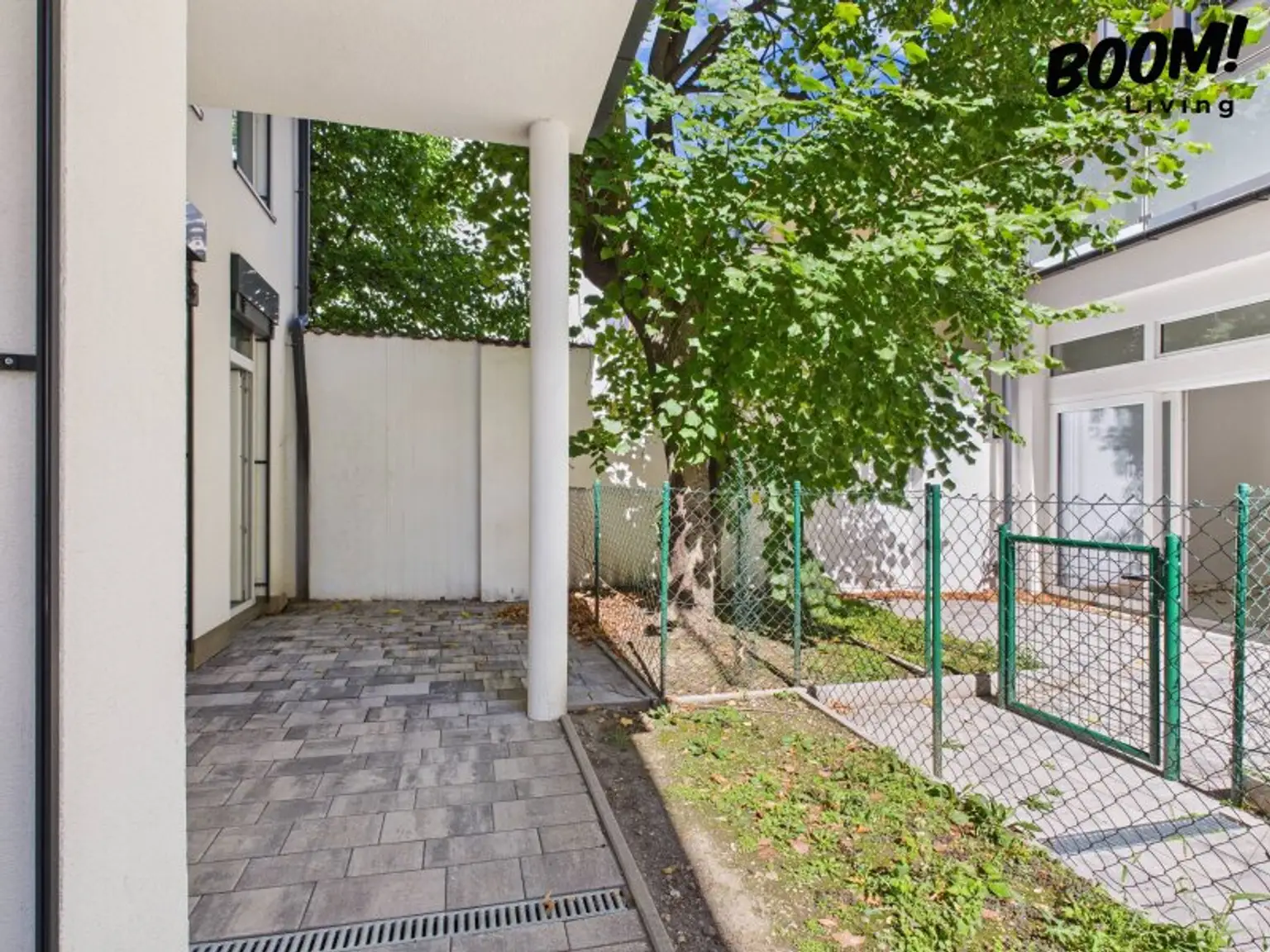 Hochwertig Revitalisierter Altbau mit Stil im 16. Bezirk – Garten & DG-Wohnungen // Großzügige Freiflächen