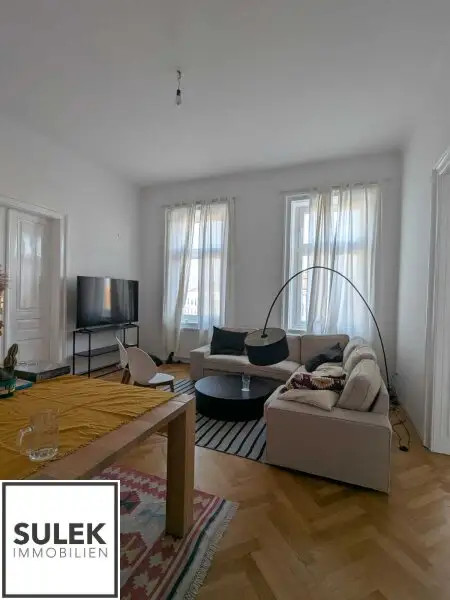 Wunderschöne Altbauwohnung mit 4 Zimmern samt Weitblick ab 1.12.25 beim Stadtpark!