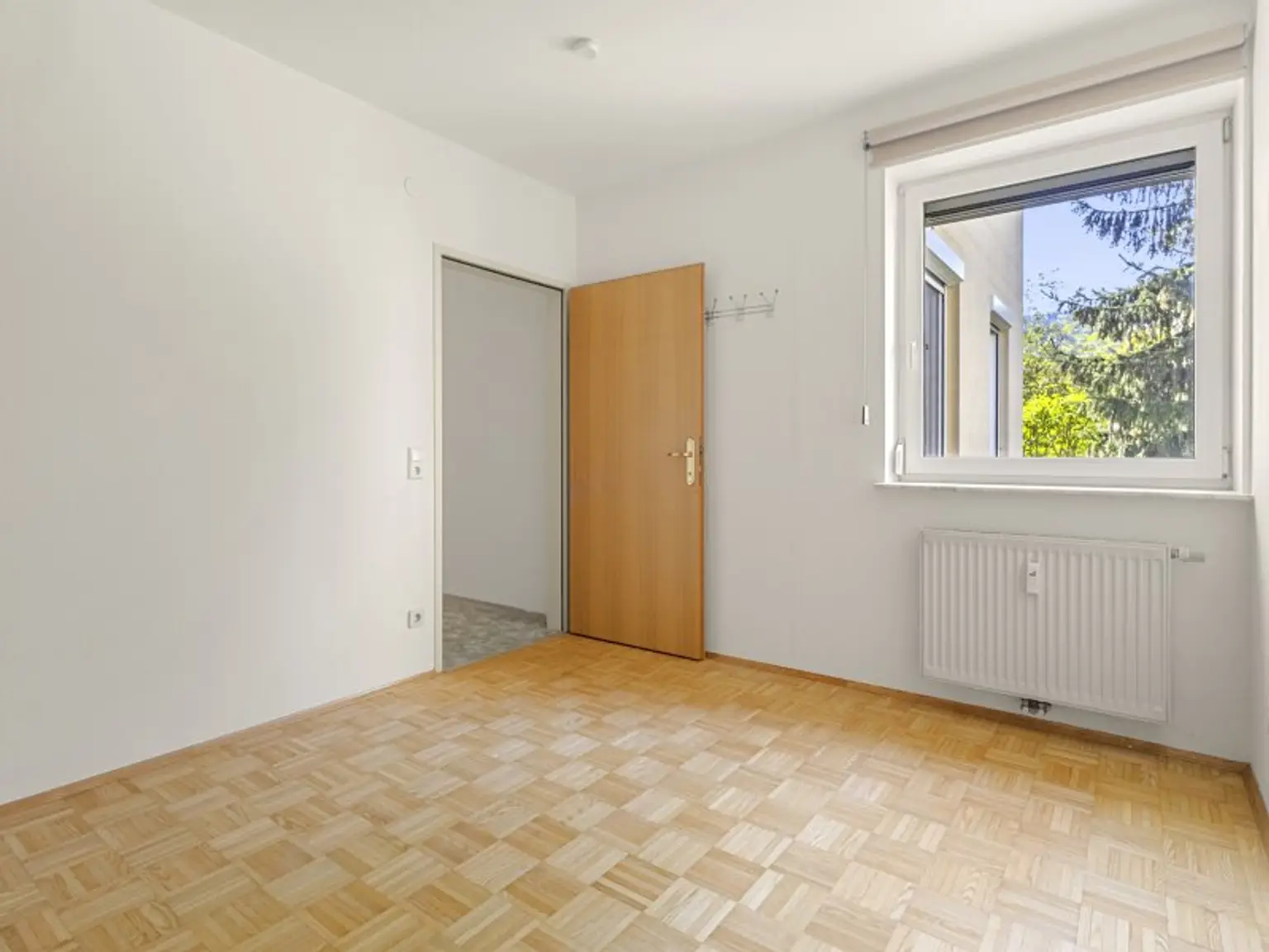 Schöne und teilmöblierte 2 Zimmer Wohnung 65m² mit Westloggia und Tiefgarage in Viktring - Rekabachweg