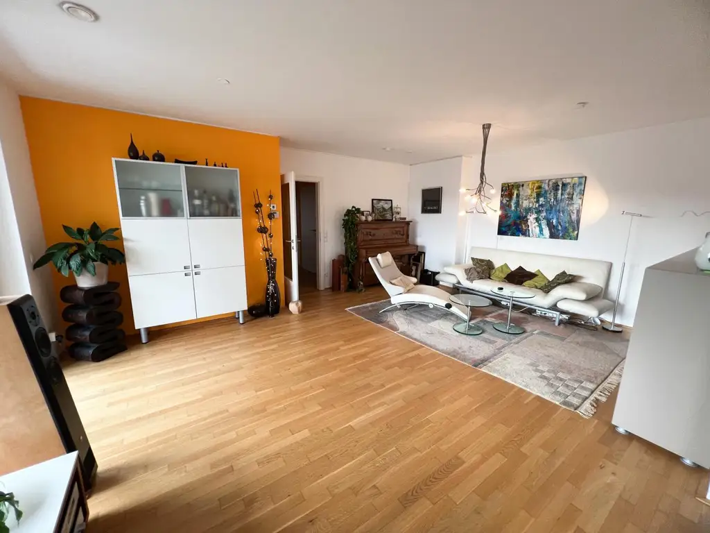 OPEN HOUSE! Moderner Penthousetraum mit Einliegerwohnung, XXL-Panoramaterrasse mit Traunsteinblick, Sauna & 3 TG-Plätze in 1A Lage Tegetthoffstraße