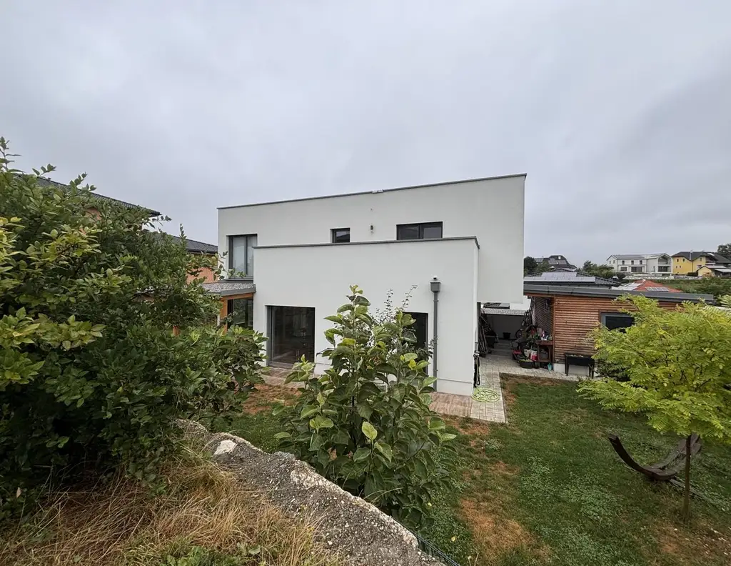 Einziehen & Wohlfühlen - modernes Wohnhaus mit Stil & Raum