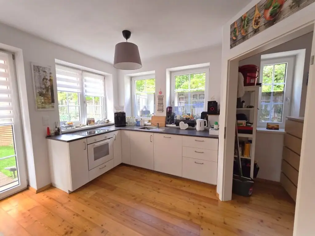+ Ideal für Jung und Alt + leicht leistbares, Neuwertiges und lichtudruchflutetes Reiheneckhaus in Guntersdorf: 3 Zimmer, Garten & Terrasse, Küche, 2 Bäder und 2 Abstellräume für 199.000 €! +