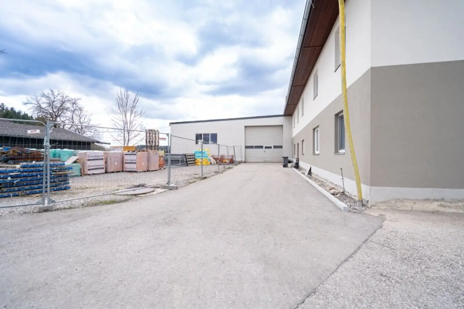 Vielseitige Wohn- und Gewerbeliegenschaft in Rappersdorf bei Sipbachzell zu kaufen