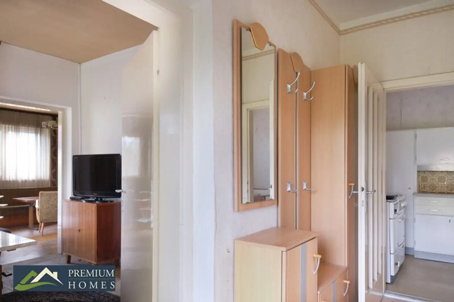 NEUNKIRCHEN - Ferienhaus mit großem Garten - Zugang Küche und Esszimmer