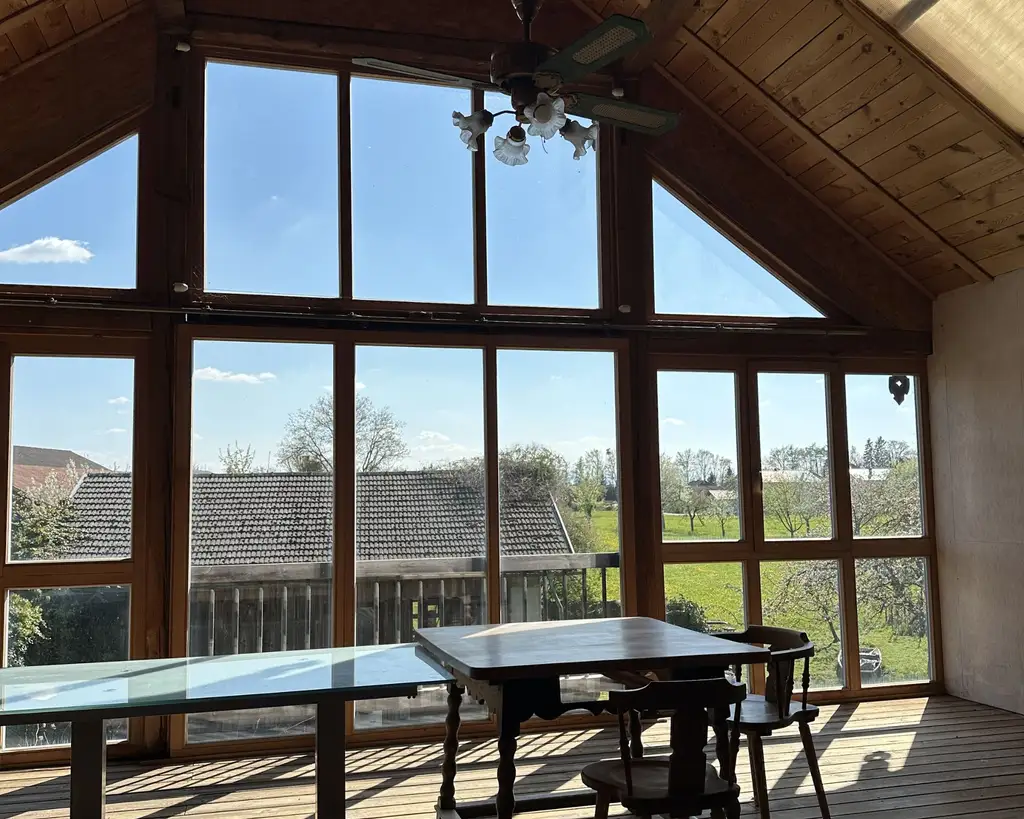 Einfamilienhaus mit großem Garten