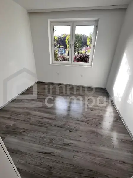 Geräumiges Wohnhaus mit viel Außenfläche!