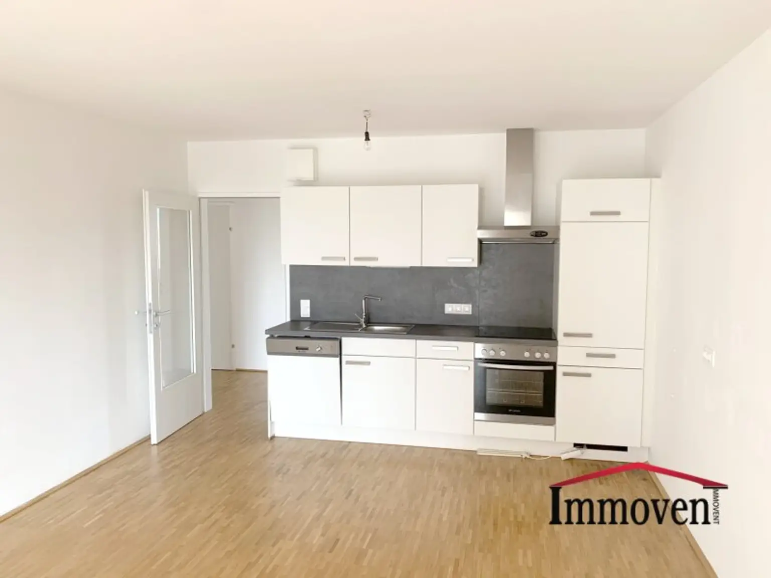 ZENTRALE LAGE - 3-Zimmerwohnung mit Balkon!