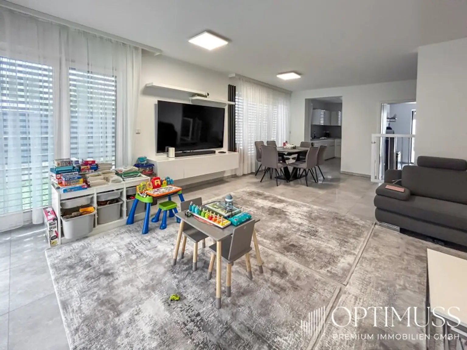 EXKLUSIVES ,MODERNES WOHNEN IM 4 ZIMMER EINFAMILIENHAUS IN STRASSHOF AN DER NORDBAHN !!!