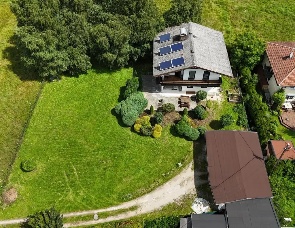 Großzügiges Grundstück mit Teilungsmöglichkeit