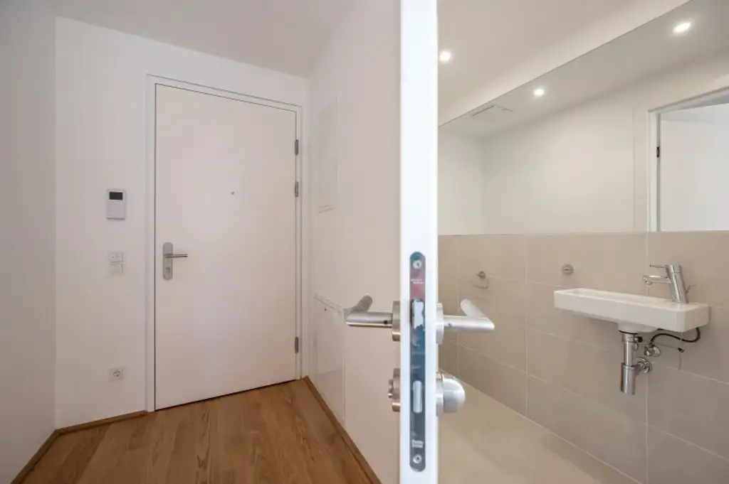 EDUART-Die Kunst des Wohnens: Hochwertiger 2-Zimmer ZWEITBEZUG mit ca. 6m² Balkon/Loggia! (6/7)