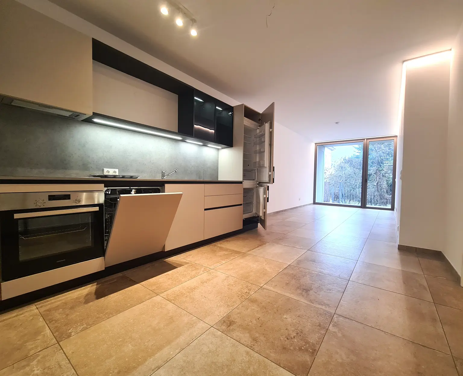 Schöne moderne Gartenwohnung in Pitten!