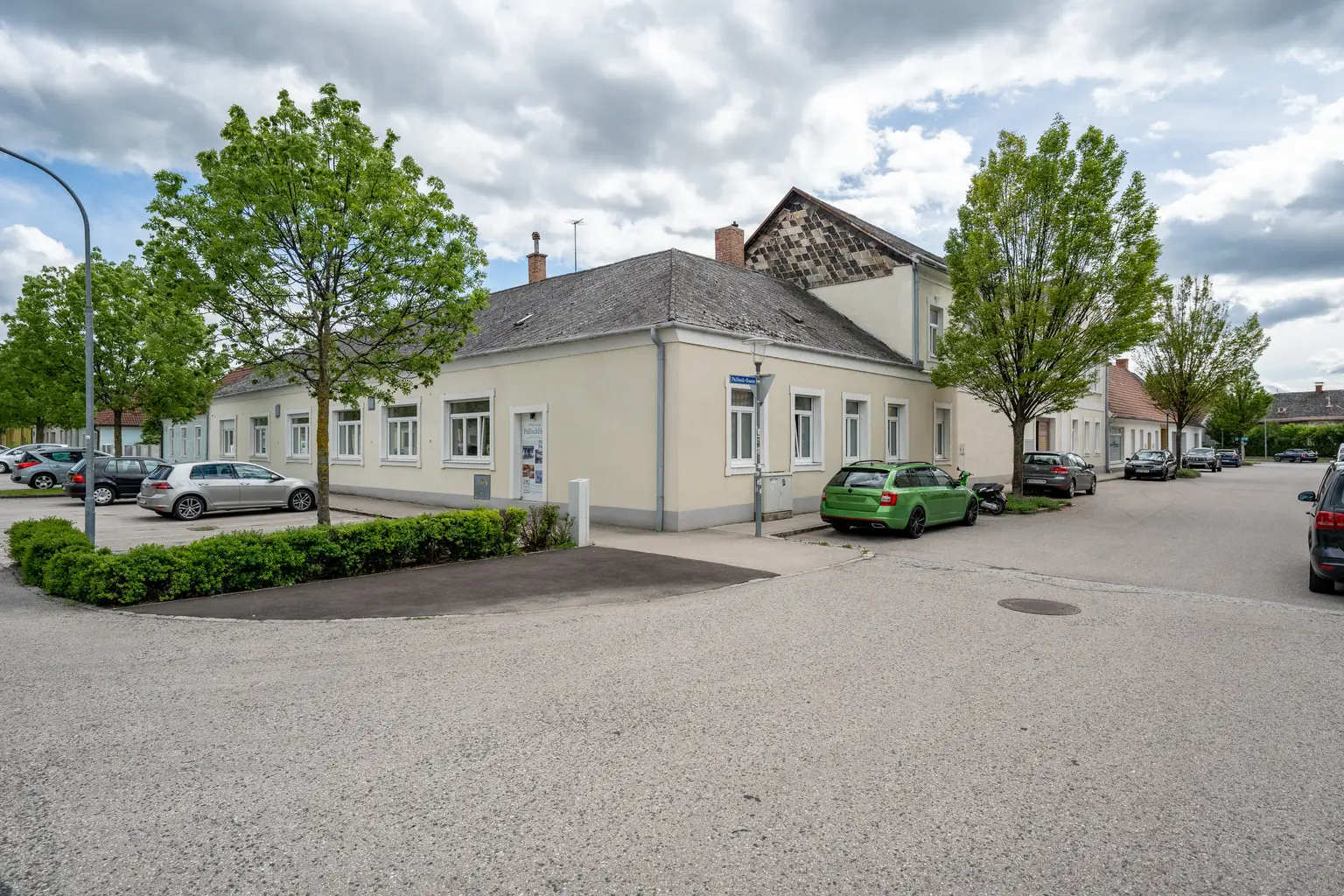 ** Großzügige 3 Zimmerwohnung im Pallischhof mit Terrasse und Kellerabteil **PROVISIONSFREI** TOP 4 **