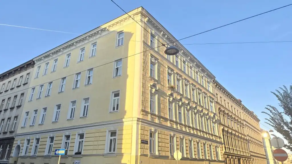 Erstbezug 2 Zimmer, Lichtdurchflutete Räumlichkeiten