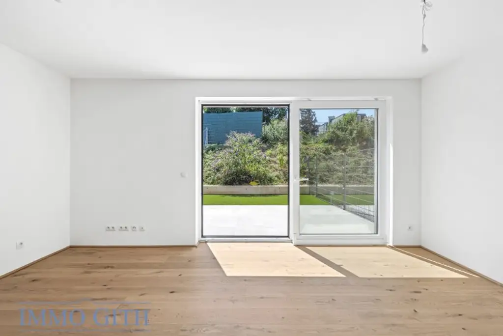 EXKLUSIVES TOWNHOUSE MIT GARTEN, PV-ANLAGE & DESIGNAUSSTATTUNG ZU KAUFEN – WIEN DIREKT VOR DER TÜR