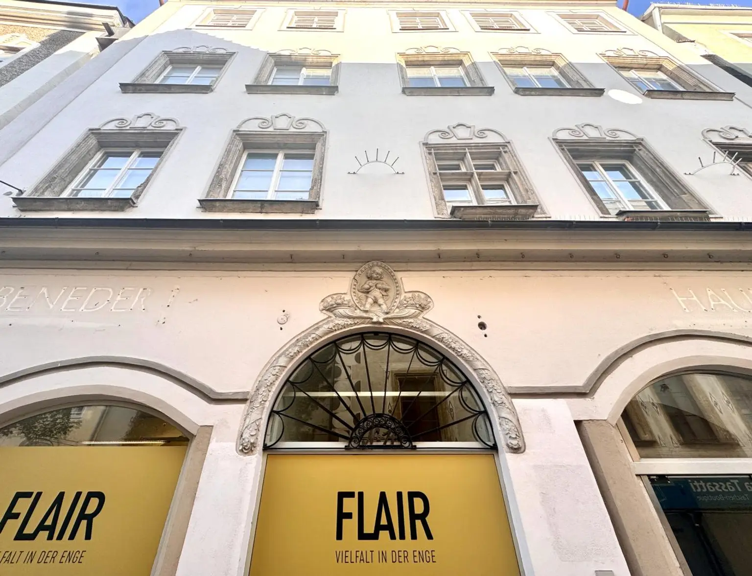 FLAIR *43 m² WORKSPACE + BENEFITFLÄCHEN *ENGE GASSE