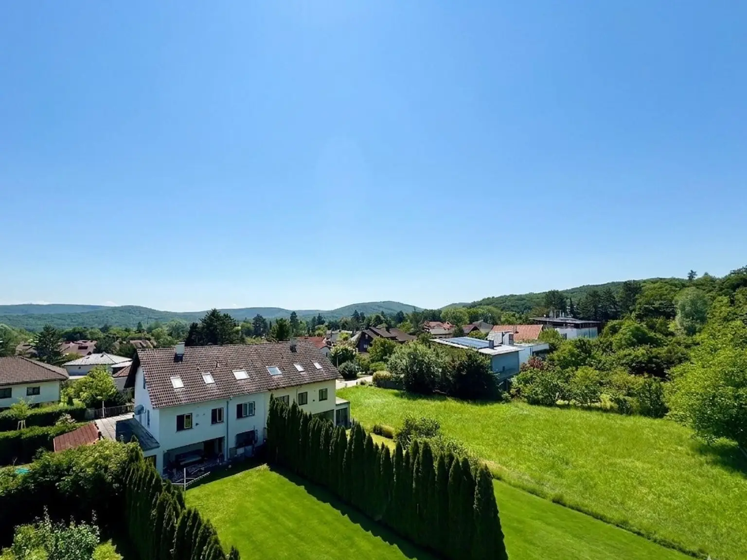 Ausblick3 | ++ NEU ++ ZWEI Zimmer mit BALKON & LICHT ++ Modern Leben | Prima Service Immobilien