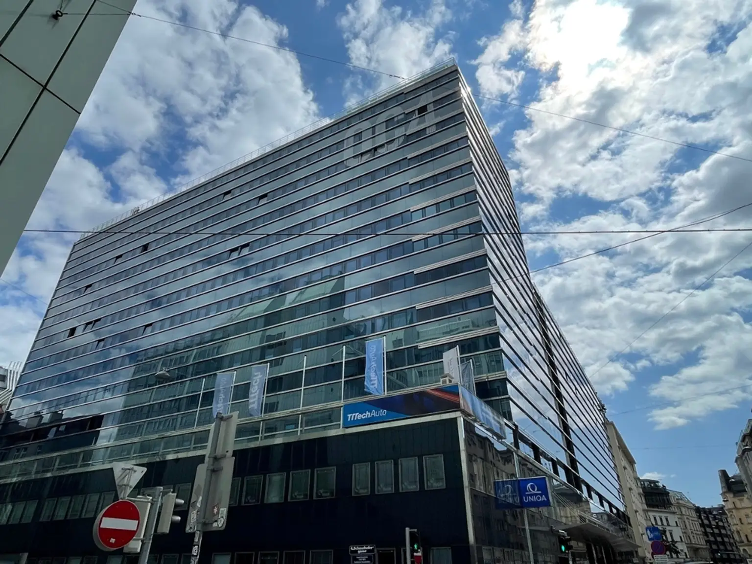 1040 Wien, Operngasse 21 außen