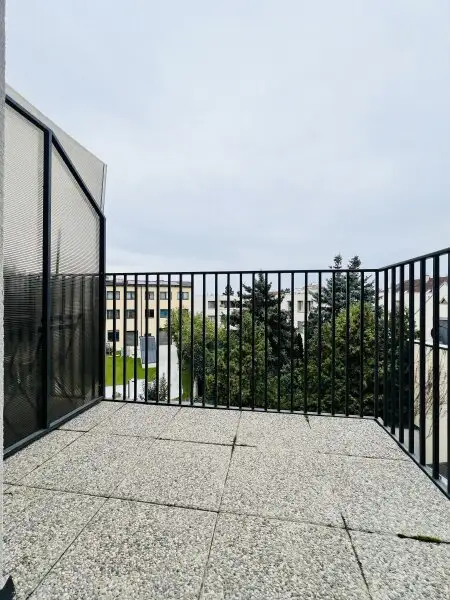 Wunderschöne 3 Zimmer Wohnung mit Balkon - Baujahr 2021 TOP 26 in den Innenhof gerichtet - PREIS Inkl. Heizung