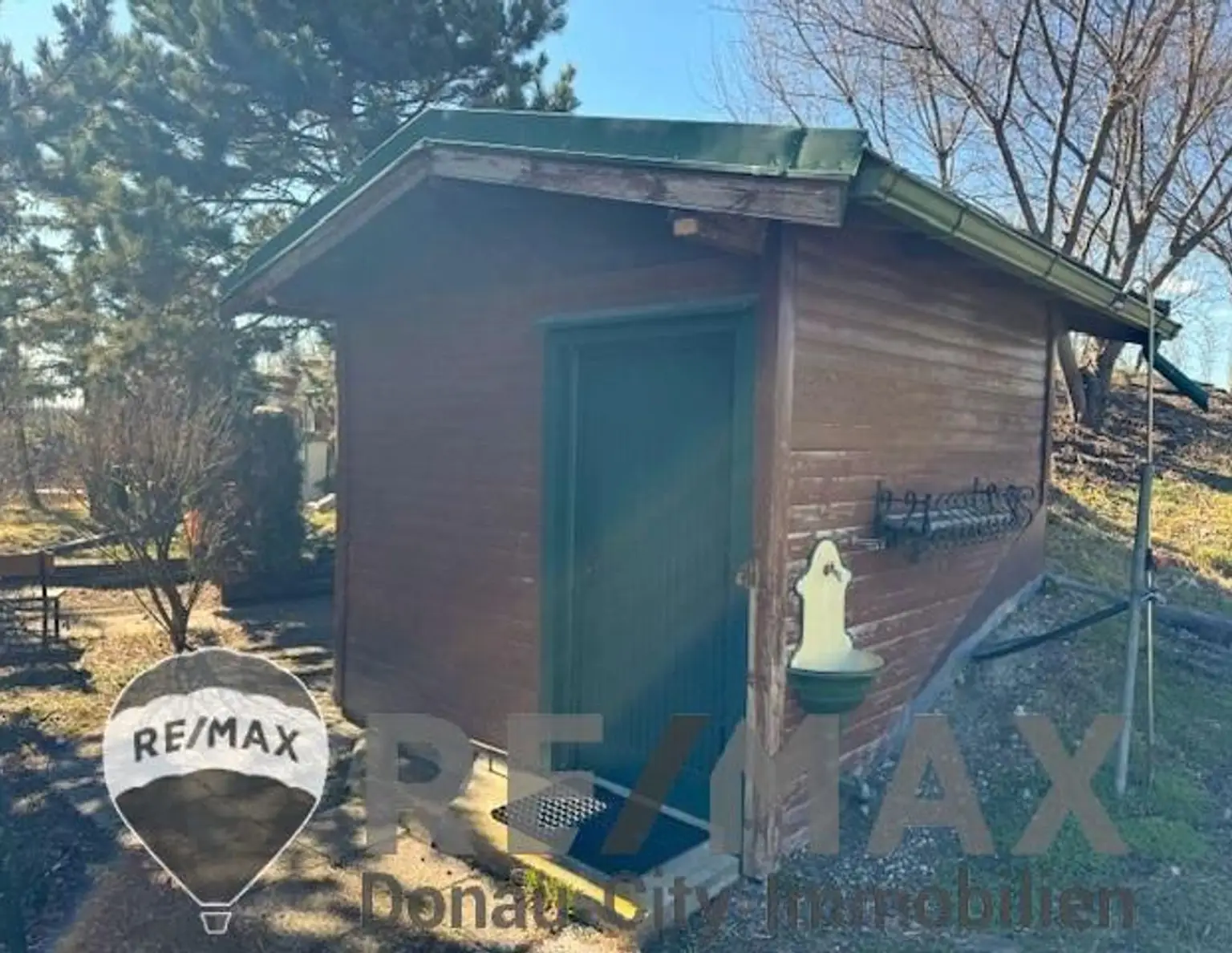 "Naturparadies mit eigenem Teich!"