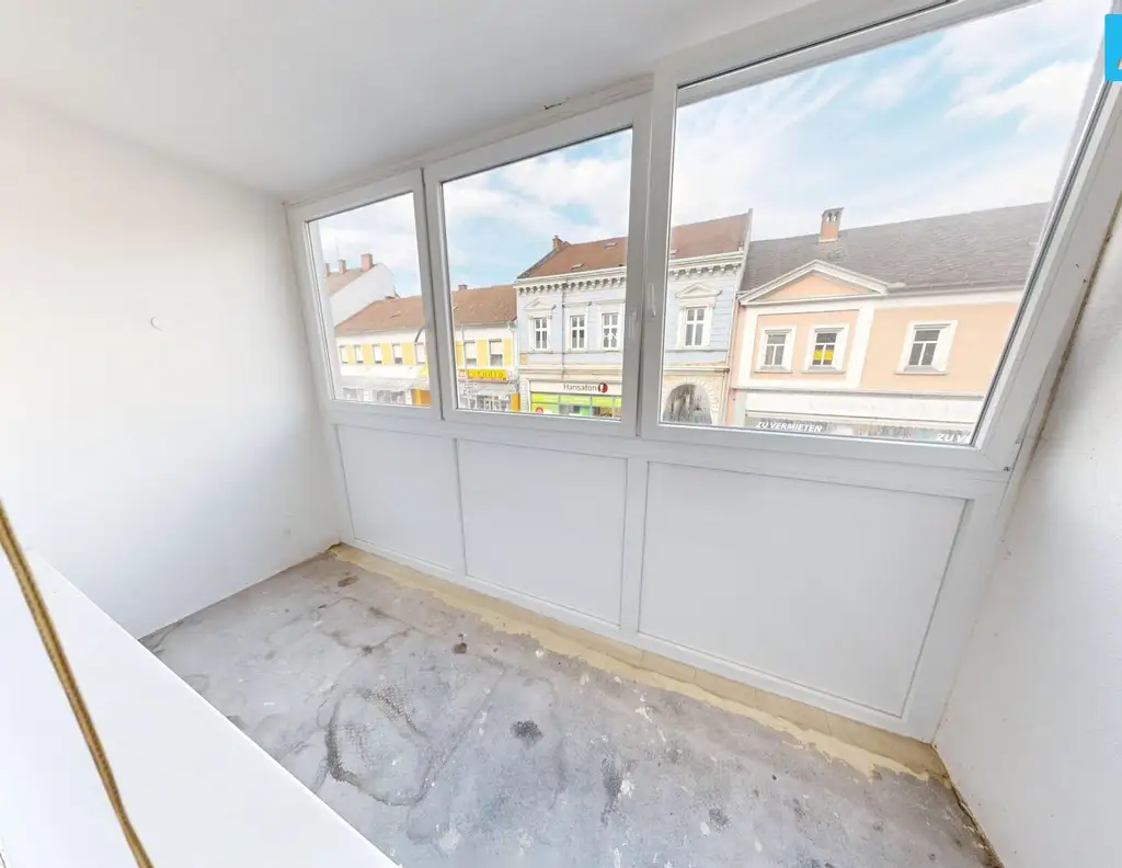 Helle Wohnung mit Wintergarten - gemütliches Wohnen in Toplage