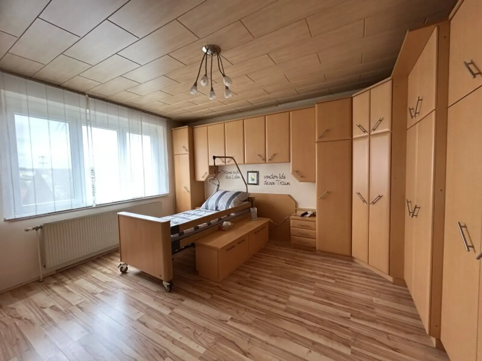 +Einzigartiges Mehrfamilienhaus und riesen Grundstück, direkt neben Oberpullendorf! +
