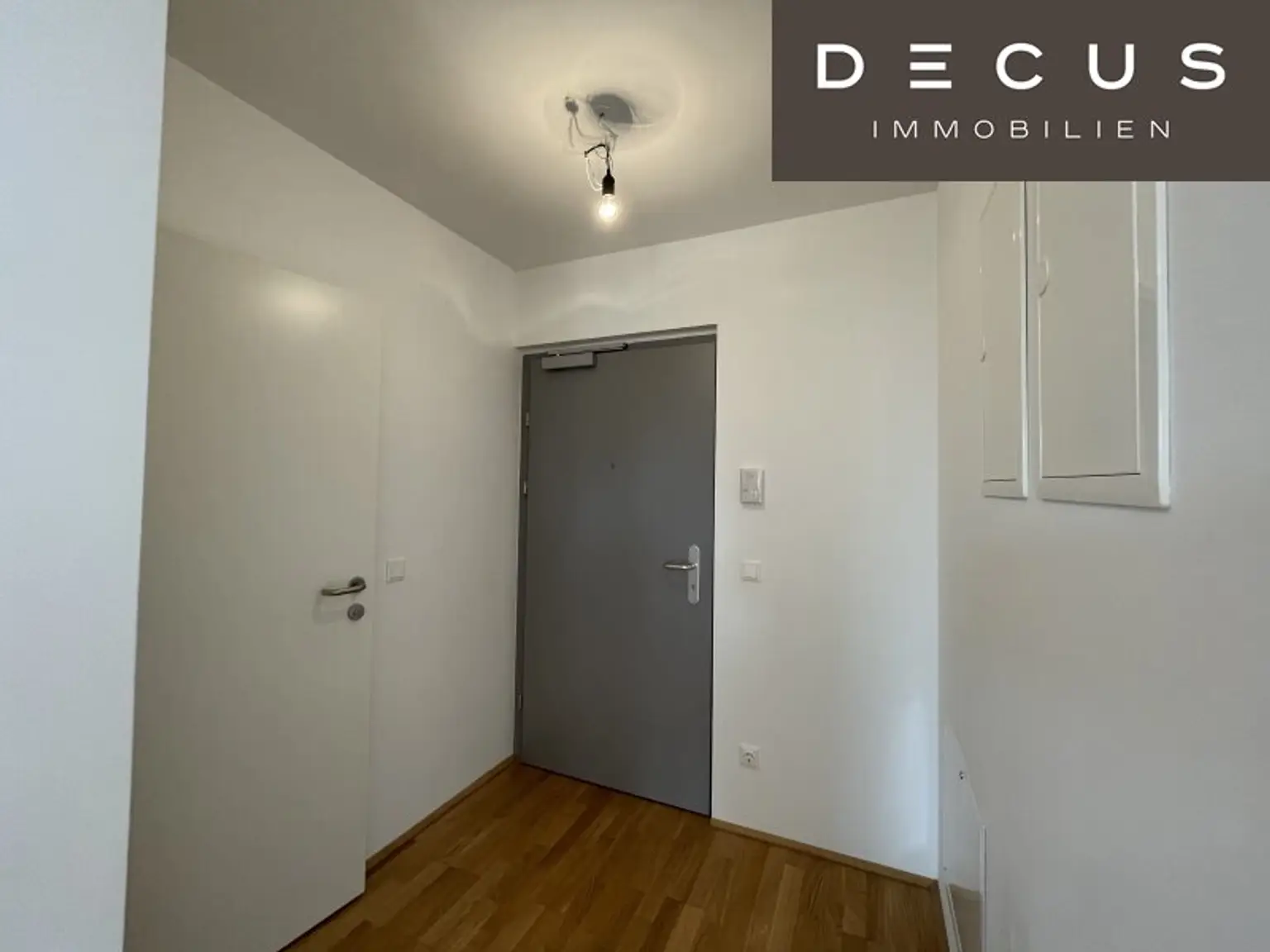 # AB OKTOBER # NEUWERTIG # TOP-AUSTATTUNG # SÜD-AUSRICHTUNG # 2-ZIMMER WOHNUNG