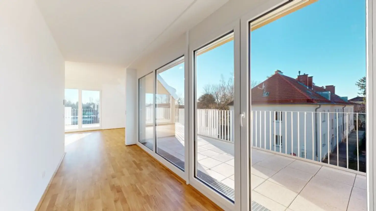 Vorraum mit Terrassenzugang (W)