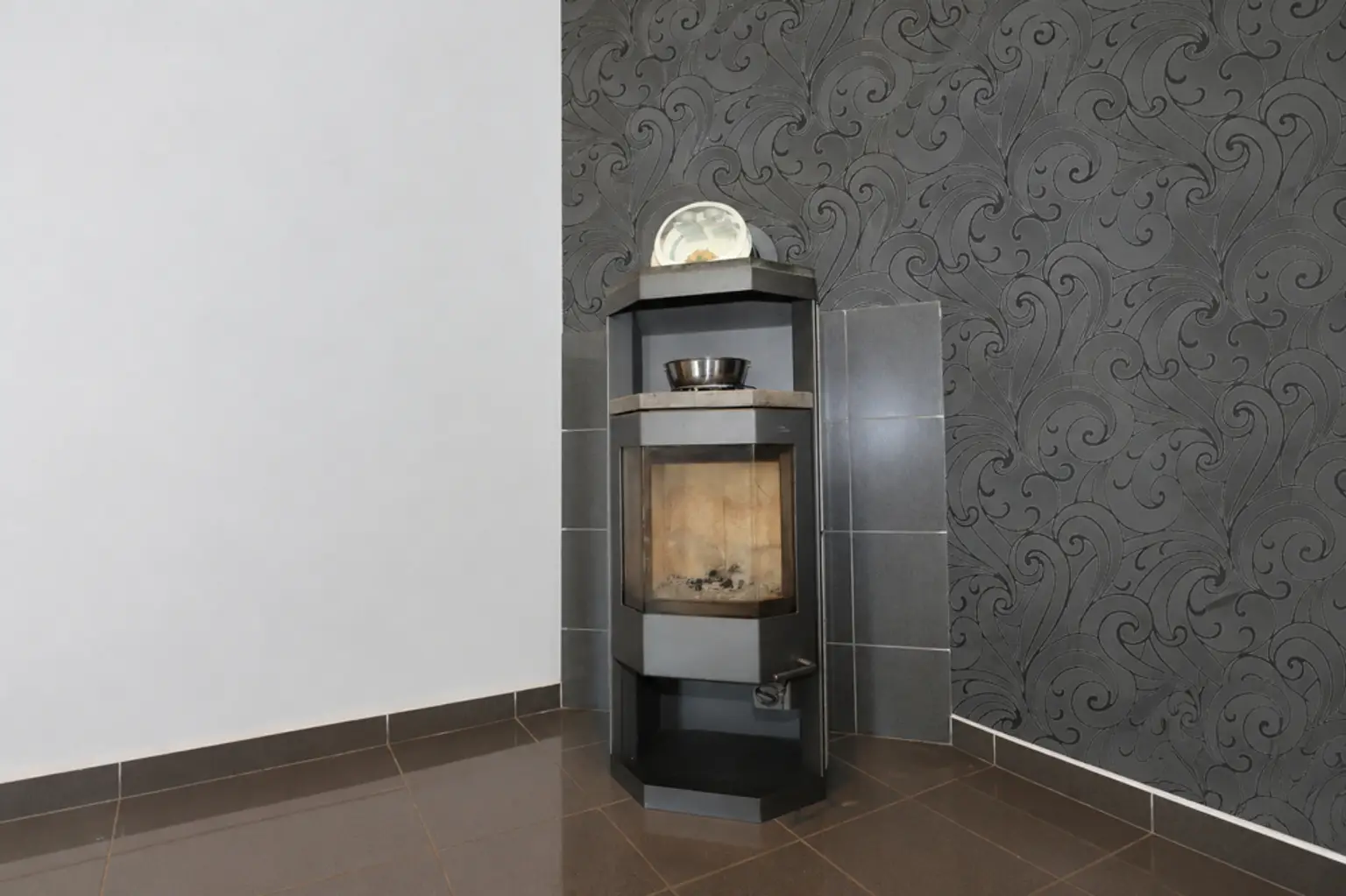 Kamin EG