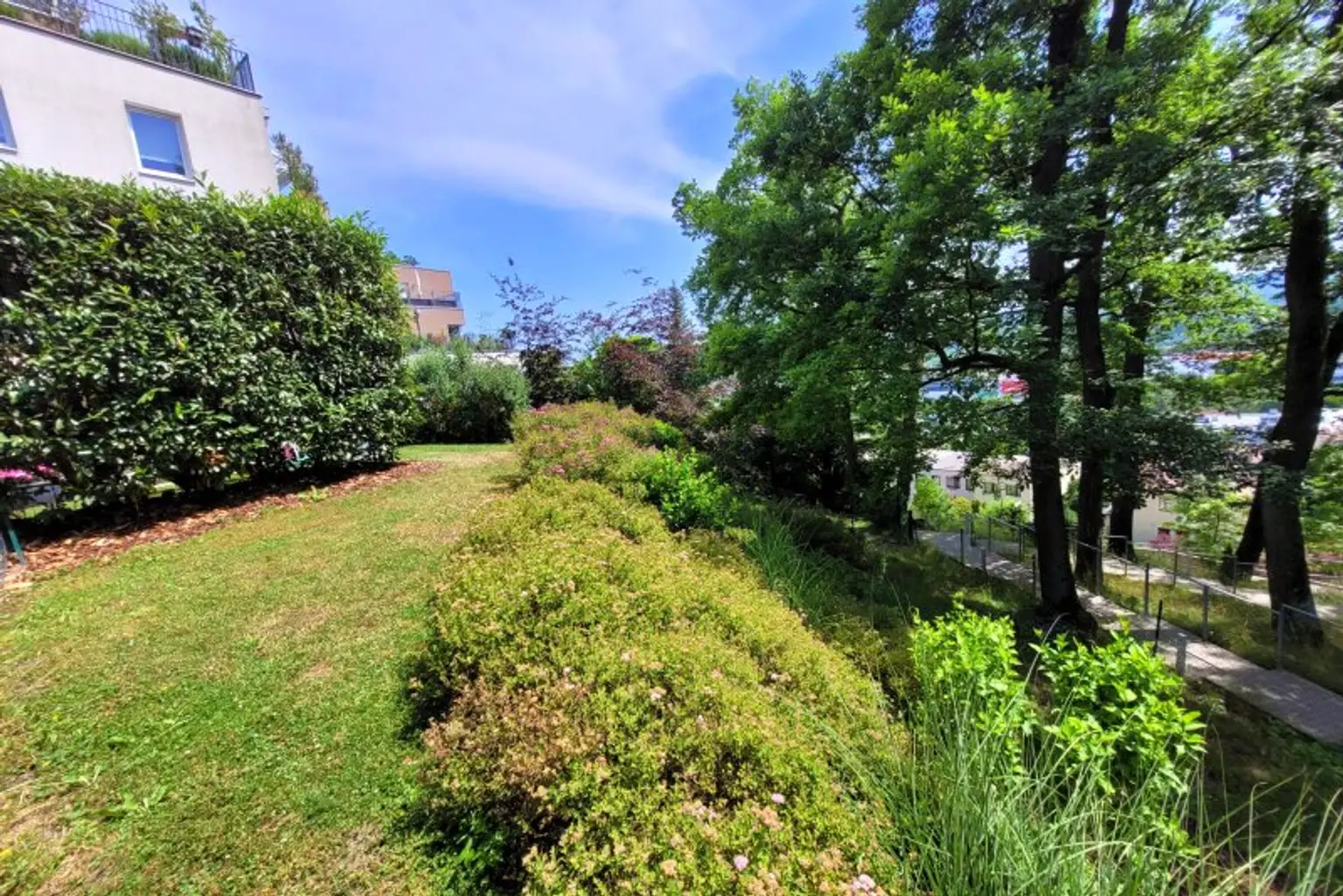 Exklusive Garten-Wohnung in ruhiger Grünlage am Loudon'schen Wald