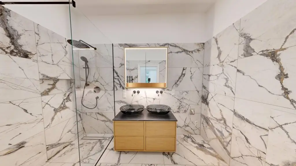 Klimatisiertes 5-Zimmer Wohnjuwel im Herzen des 9. Bezirks – mit Fernwärme